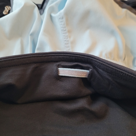 Lululemon double layer shorts, Size 2, blue and black - Picture 9 of 14